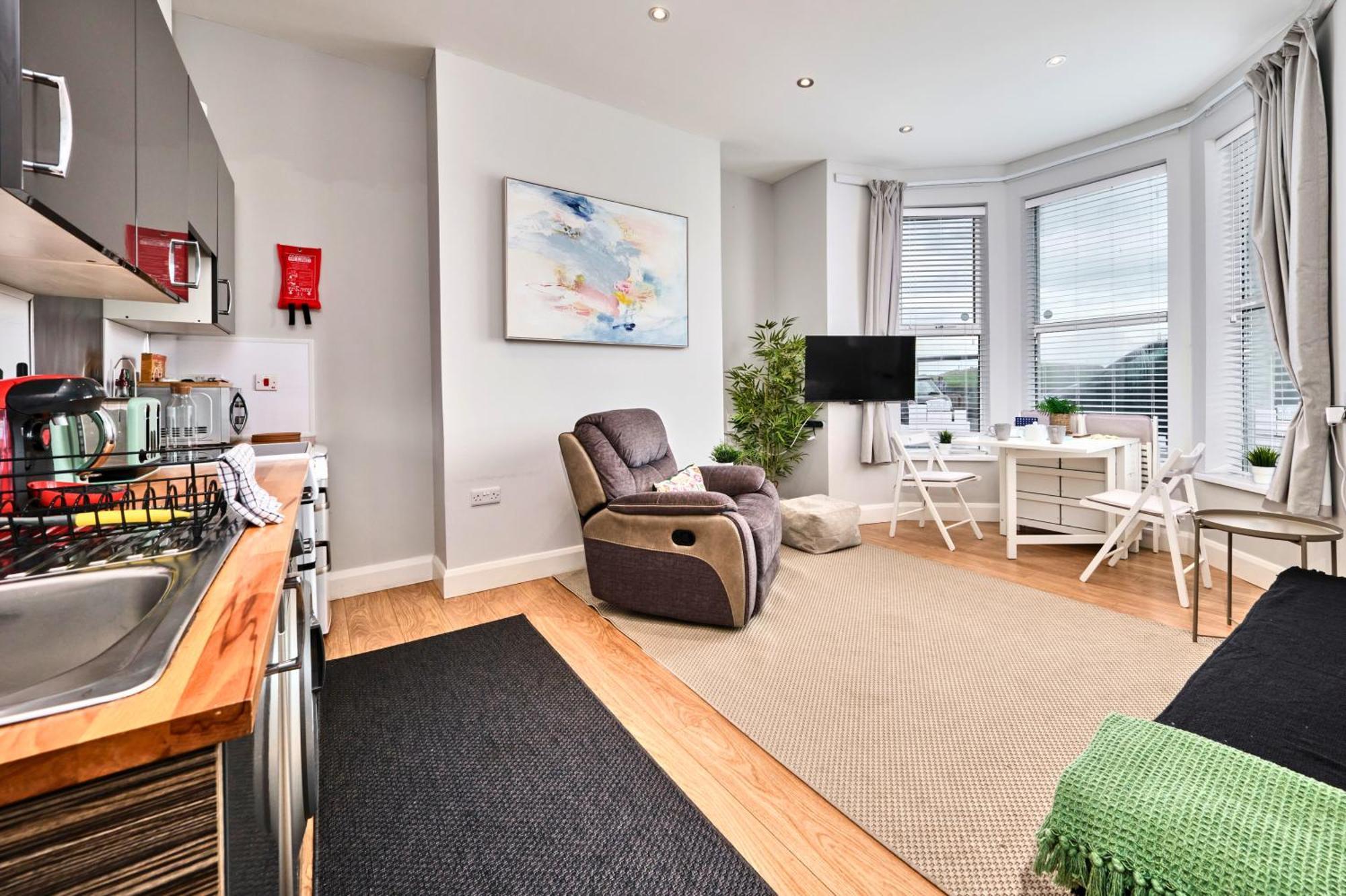 1 West Beach - Dog Friendly - Portrush By The Sea Exterior foto